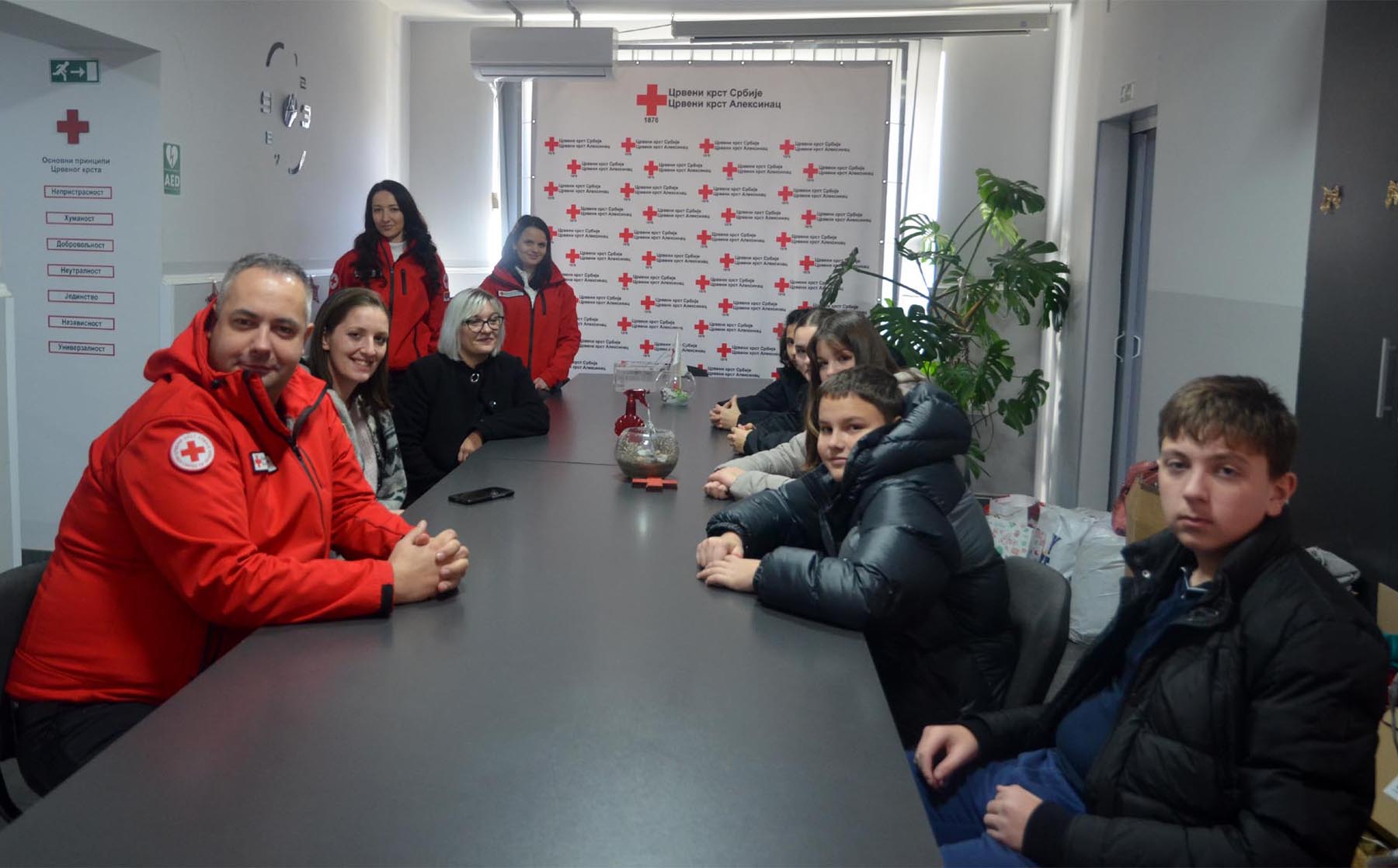Сарадња са Црвеним крстом