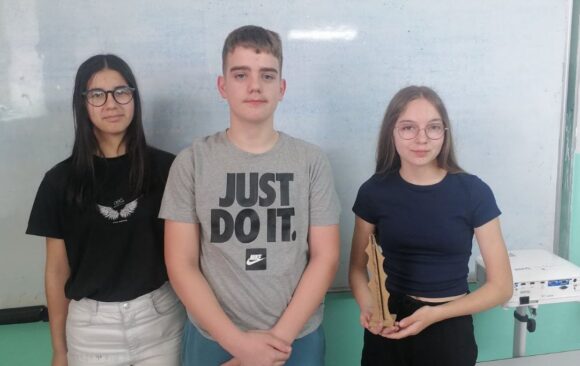 Споменик слободе у градском парку Брђанка