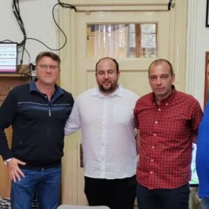 Дар из срца – Осам лопти за нашу школу