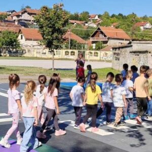 Heading poligon saobracaja Предшколци на Саобраћајном полигону