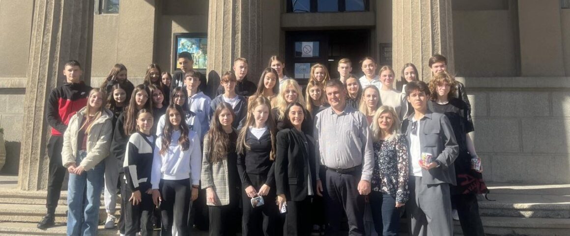 Посета делегације из братског града Нојабрска