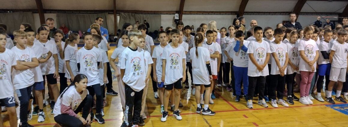 „Стоп! Сви на спорт”