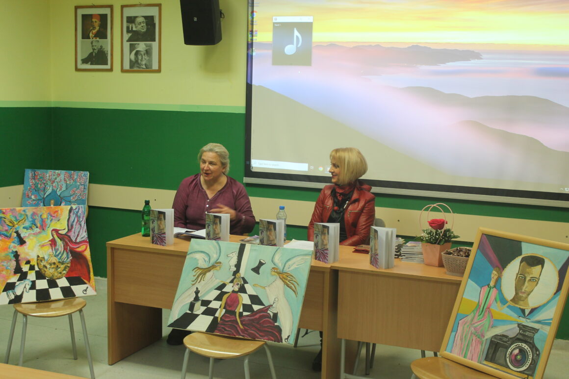 Milena prica Промоција романа ,,Помахниталост и атараксија”