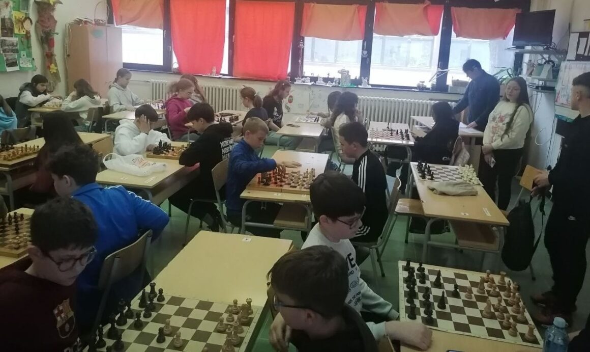 Велики успех наших шахиста на окружном такмичењу