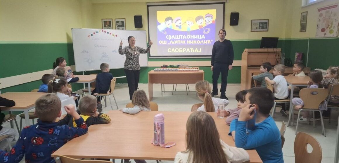 Сваштаоница у знаку саобраћаја