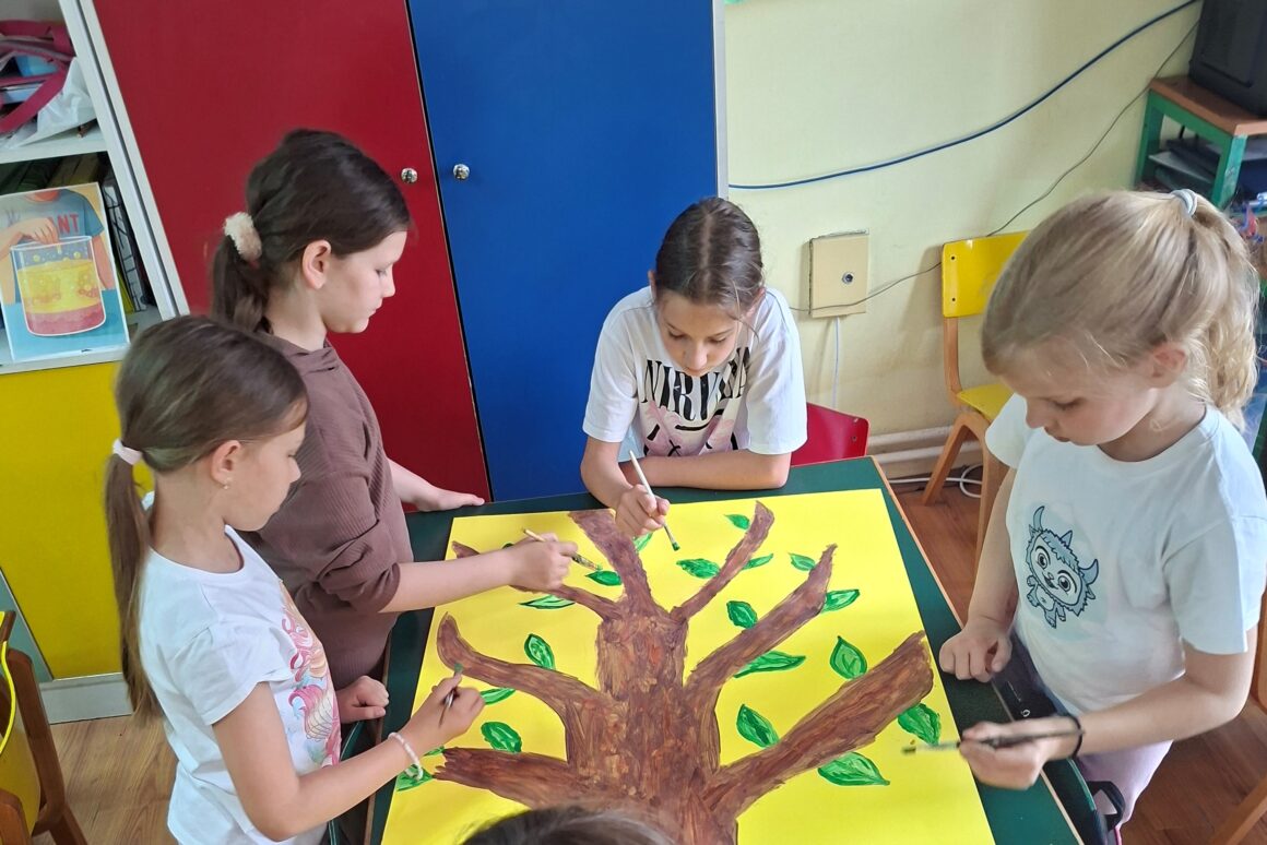 Другарство без граница