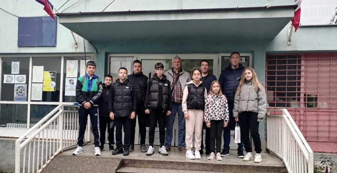 Sta znas heading Шта знаш о саобраћају – окружно такмичењe